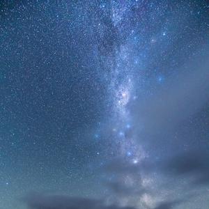 老头吃奶添女人荫蒂视频
